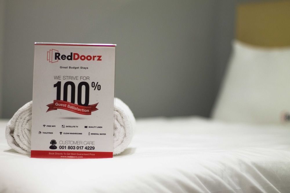 Wisma tamu Reddoorz @ Radio Dalam Jakarta